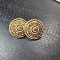 Gold statement stud